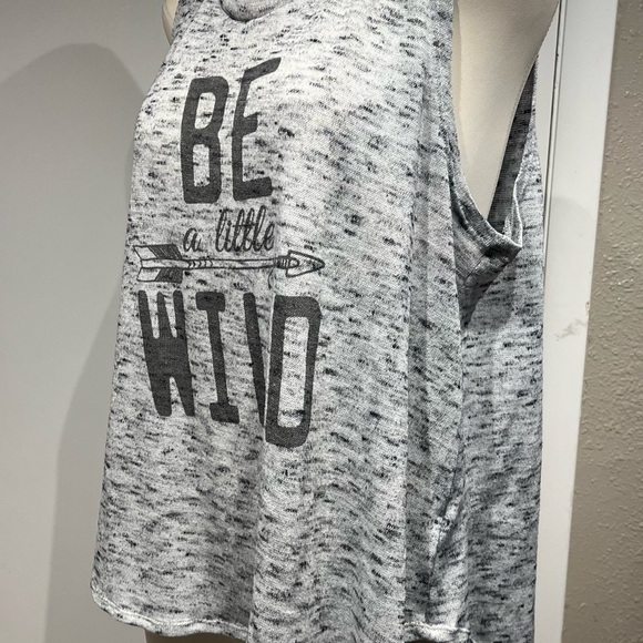 Wound Up Gray Sleeveless Muscle Tee Relaxed Fit - Picture 15 of 16